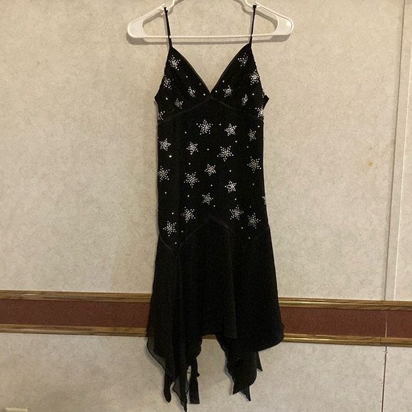 Dress - Picture 1 of 3